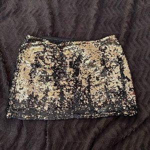 Black and gold Sequin skirt never worn